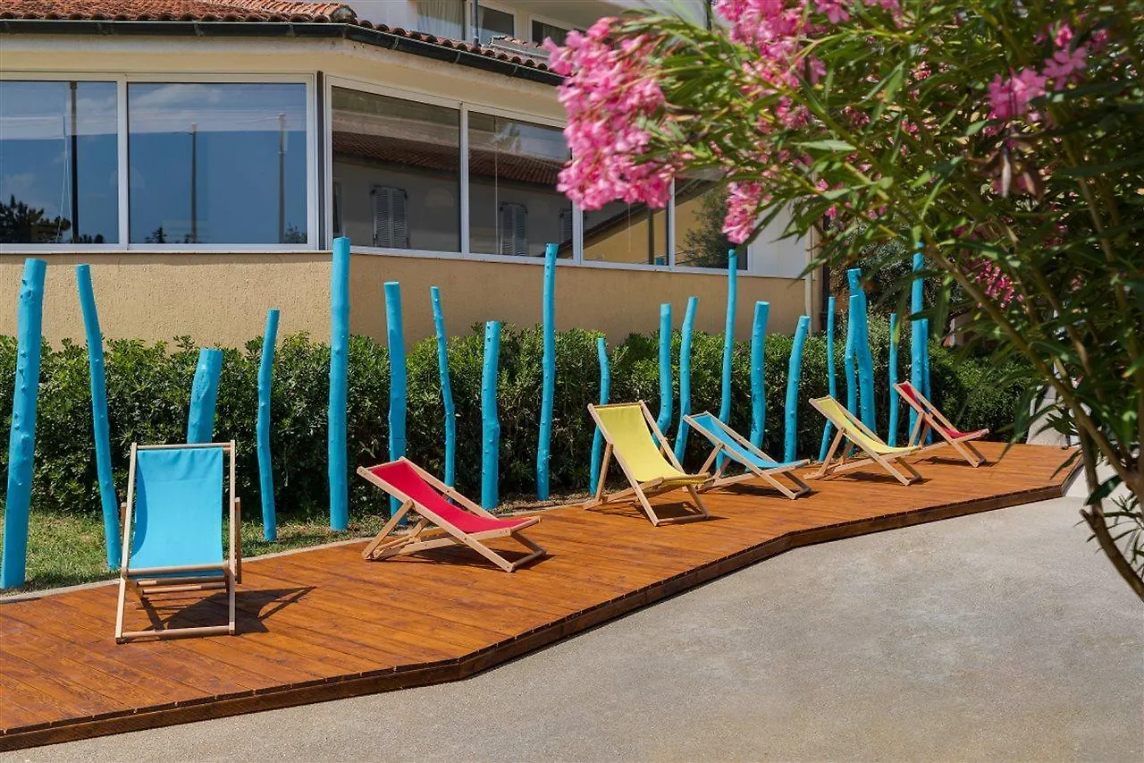 Miramar Sunny Hotel By Valamar Rabac