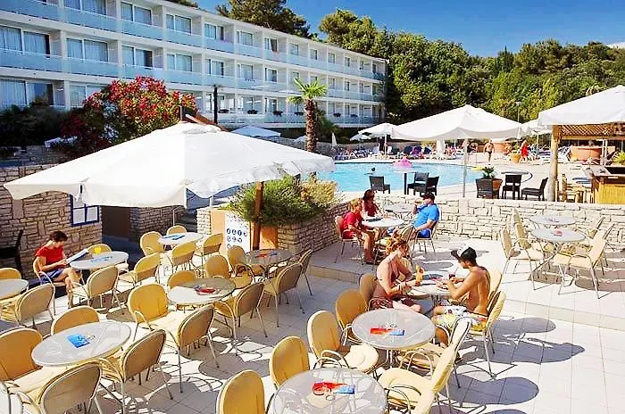 Miramar Sunny Hotel By Valamar Rabac