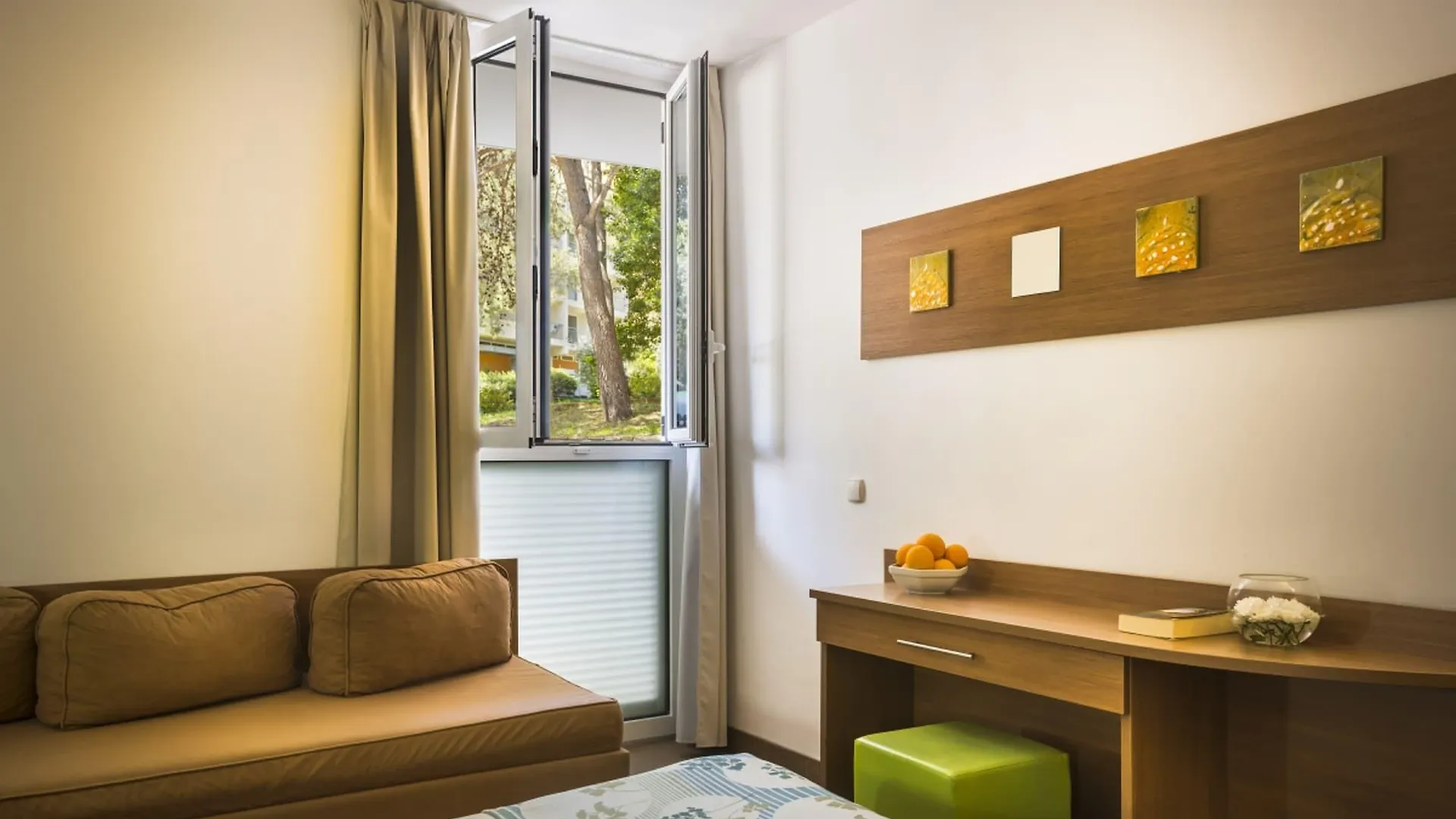 Miramar Sunny Hotel By Valamar Rabac