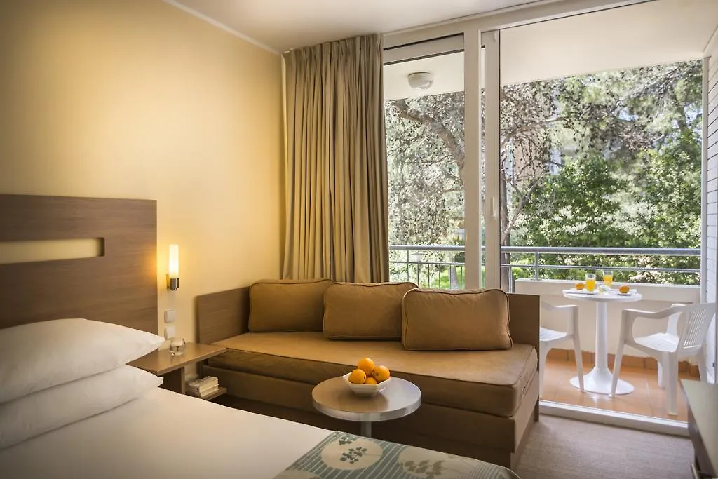 Miramar Sunny Hotel By Valamar Rabac