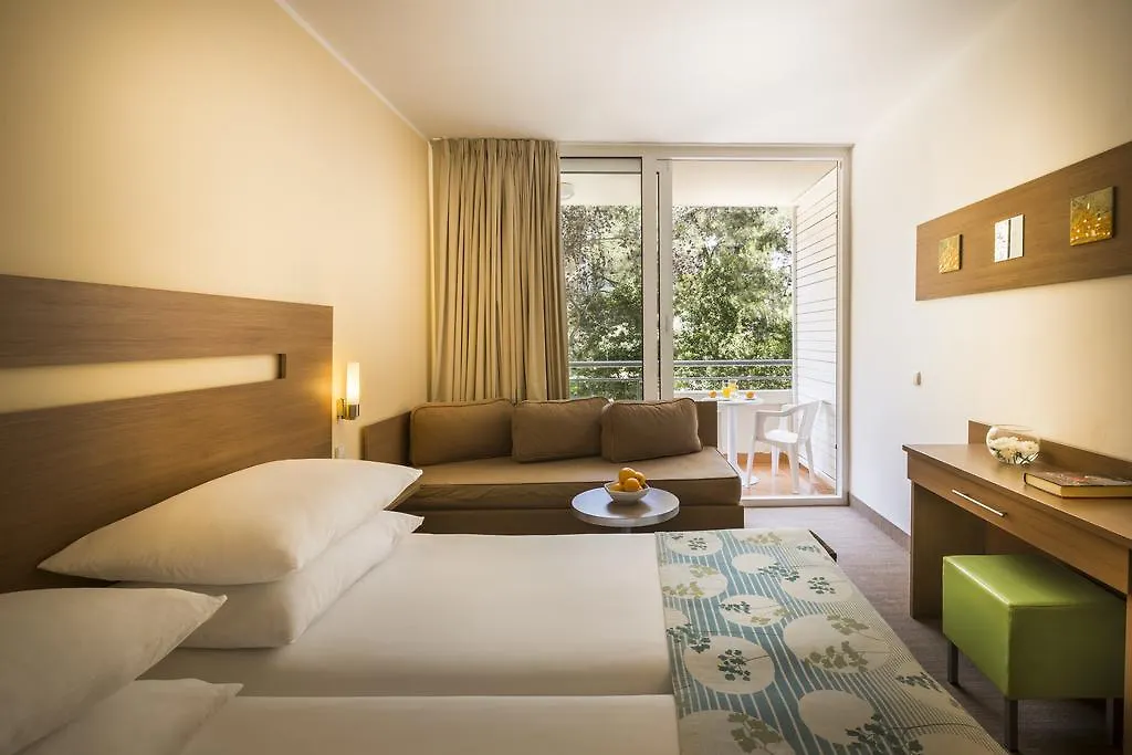 Miramar Sunny Hotel By Valamar Rabac