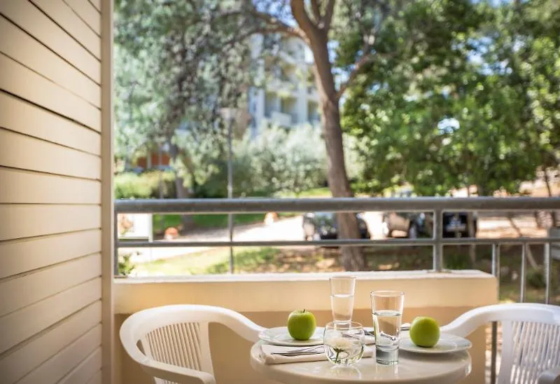Miramar Sunny Hotel By Valamar Rabac